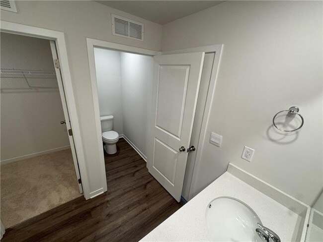 Photo - Spring Hill House