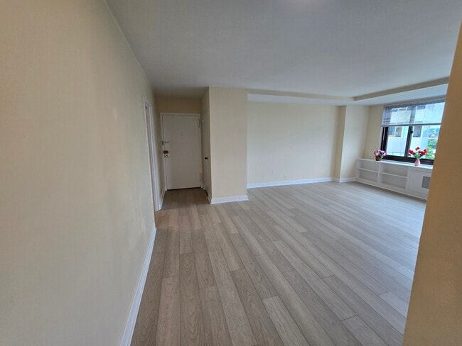 1021 Arlington Blvd Unit 619