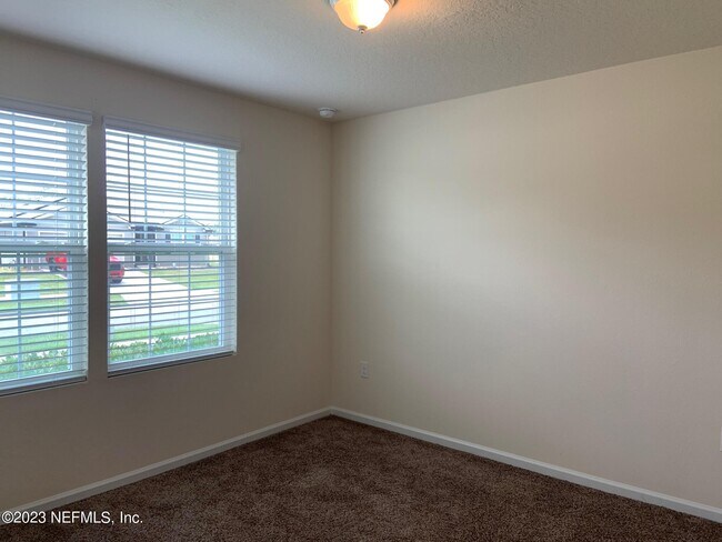 Photo - 1763 Eagle View Way