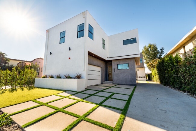 Photo - 1805 S Longwood Ave