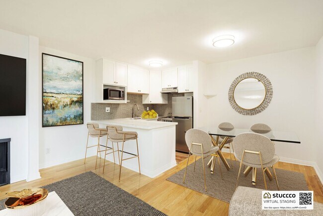 Photo - West Knoll Plaza Apartments