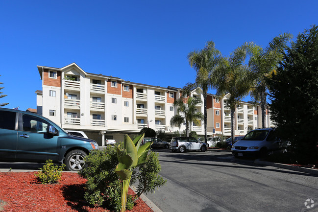 Encinitas Terrace Senior Apts