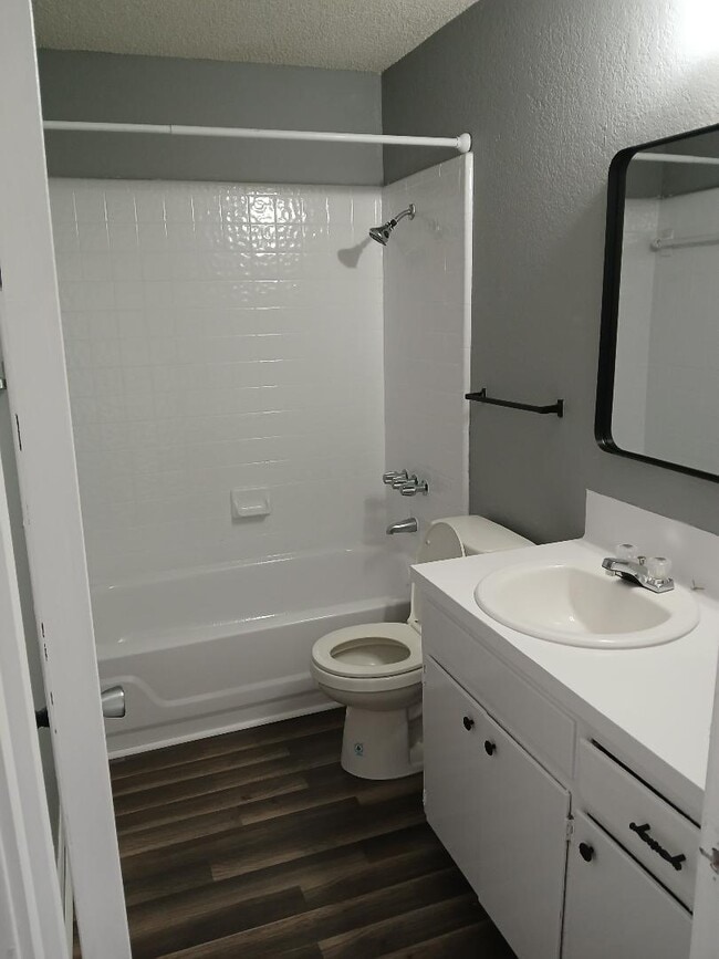 Photo - 913 N 7th St Unidad D