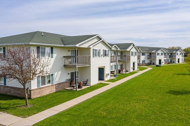 Building Photo - KESTREL RIDGE Rental
