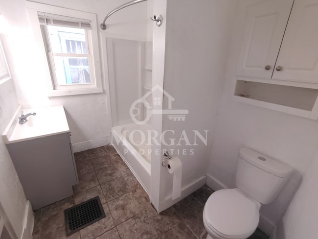 Photo - 1031 Hendricks St