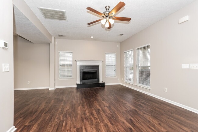 Photo - 8801 Cressent Glen Ct