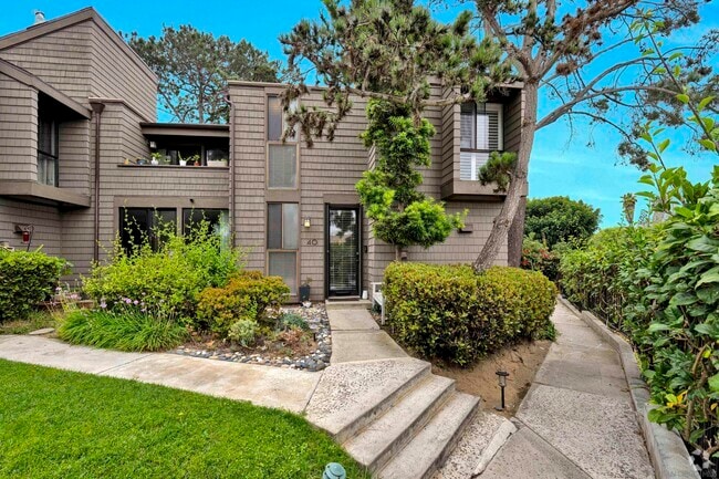 Building Photo - 675 S Sierra Ave Rental