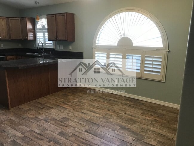 Photo - 42006 W Anne Ln