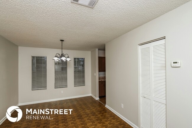 Photo - 171 Okeefe St SE
