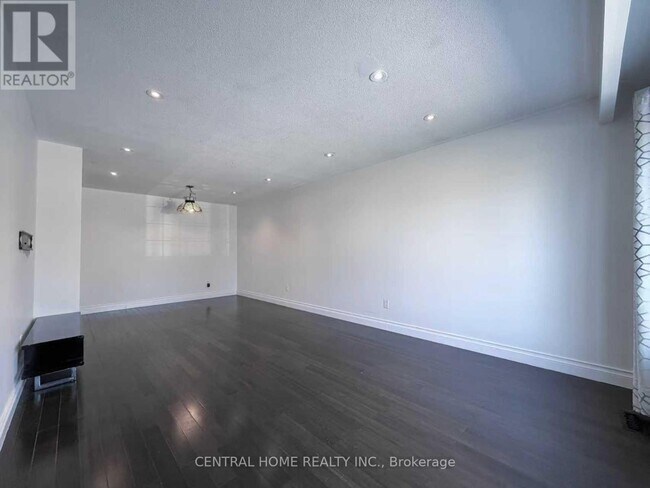 Photo - 11 Tineta Crescent