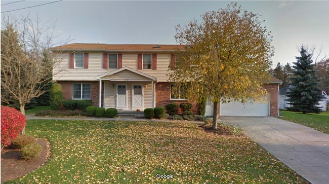 Building Photo - 25 Winspear Rd Unit Apt 2