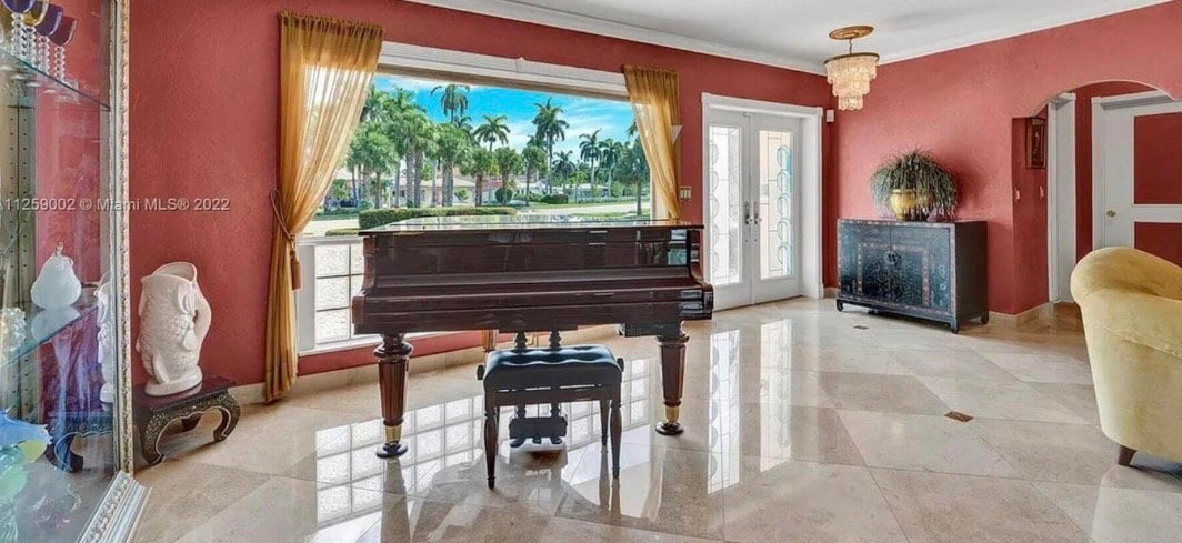 Photo - Hollywood Boulevard, Hollywood, FL 33019 - 3 BR 2 BA single-family home