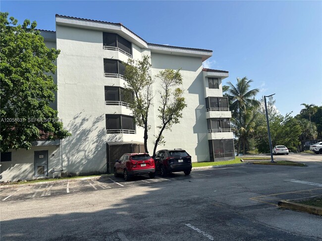 Building Photo - 8305 SW 152nd Ave Unit A111