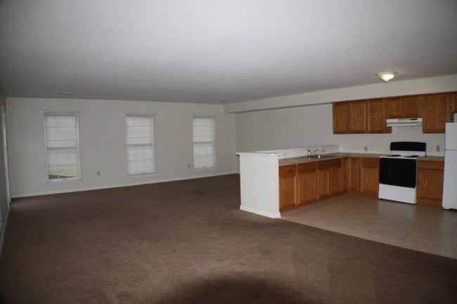 Photo - 327 E Main St Unit 3