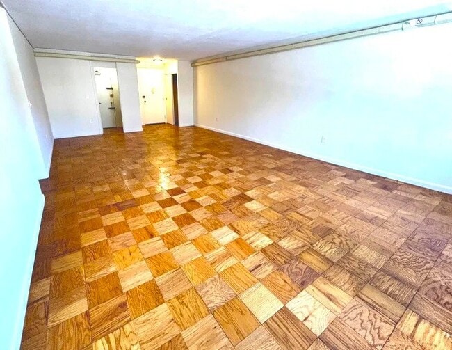 101 Monmouth St Unit 208