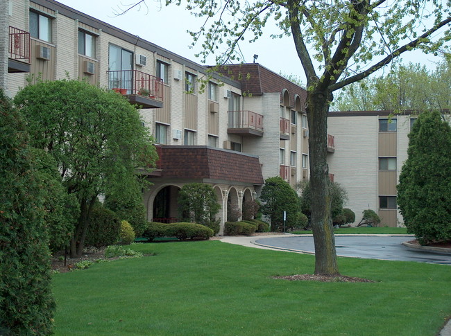 The Chateau Royale - The Chateau Royale Apartments