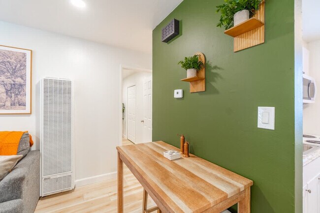 Photo - 734 Vine St Unit ID1250759P