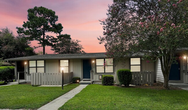 Heron Pointe - Heron Pointe Apartments