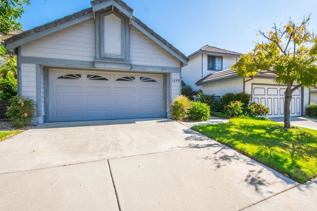 Beautiful Single Level Home with Great Nat... - Beautiful Single Level Home with Great Nat...