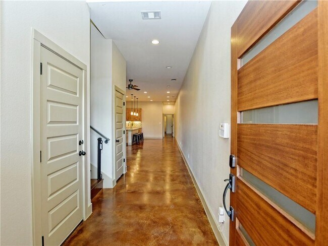 Photo - 1409 Sanchez St