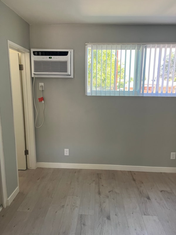 Photo - 20033 Saticoy St Unidad 63