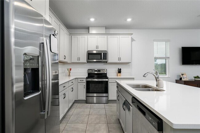 Photo - 1912 Swivel Ln