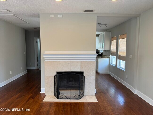 Photo - 263 2nd St