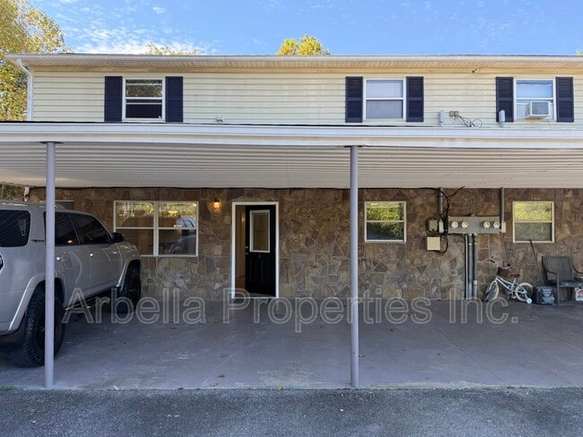 Building Photo - 410 Erwin Hwy Unit Apt 3