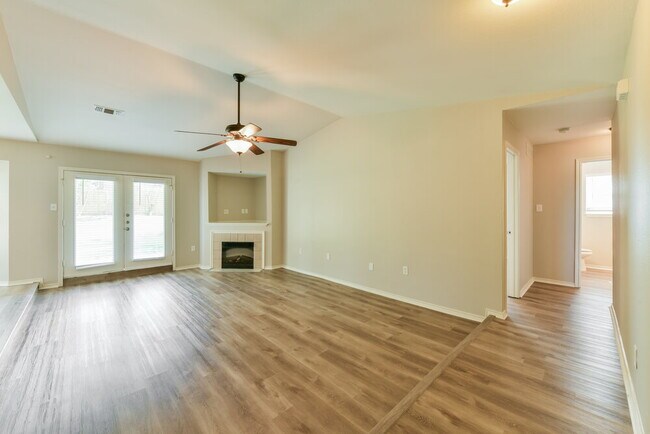 Photo - 6437 Starnes Rd