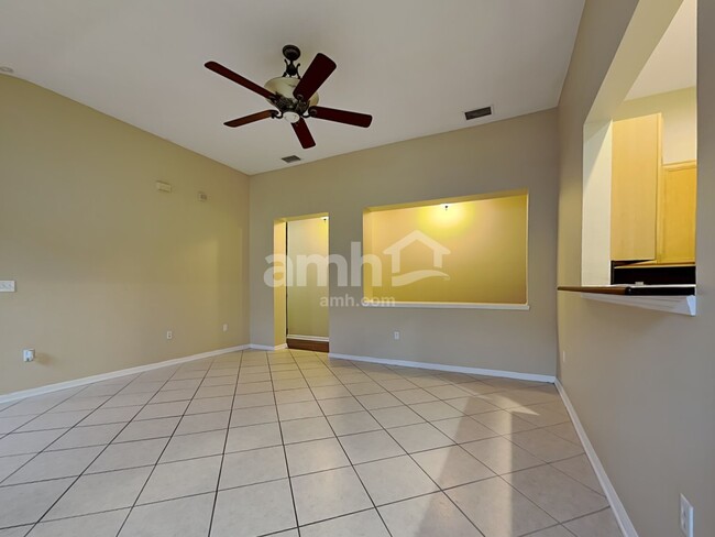 Photo - 6864 Lake Eaglebrooke Dr