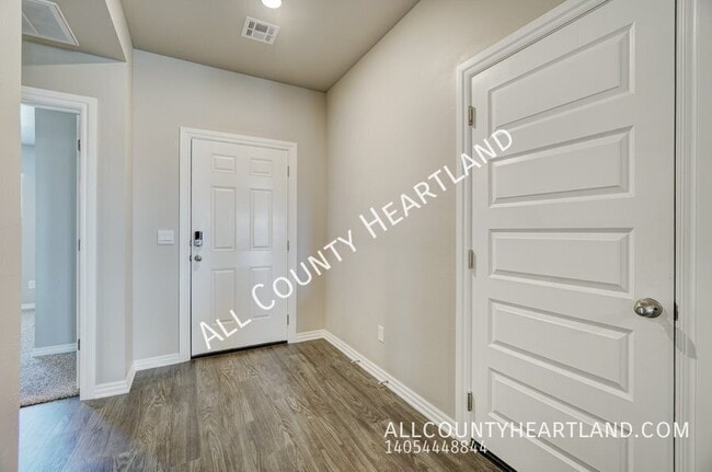 Photo - 10512 NW 26th St