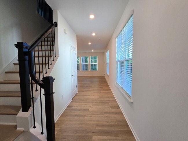 Photo - Stunning BRAND NEW 5 Bedroom / 4 Bath Home located in North Ridge