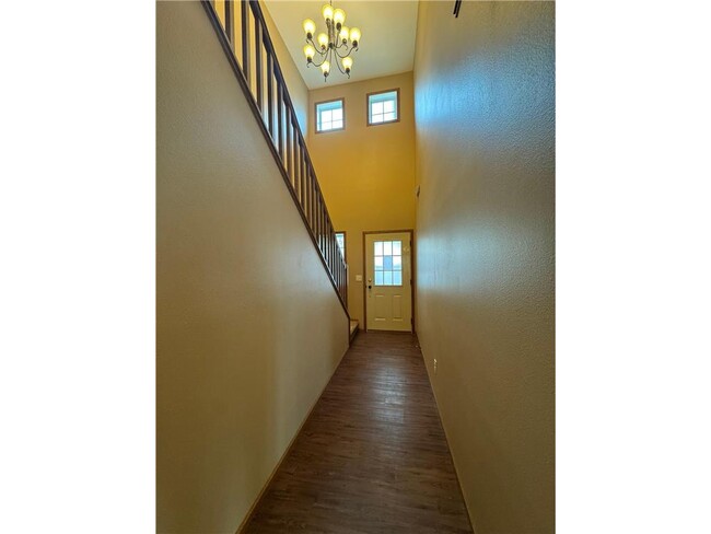 Photo - 109 Oriole Path