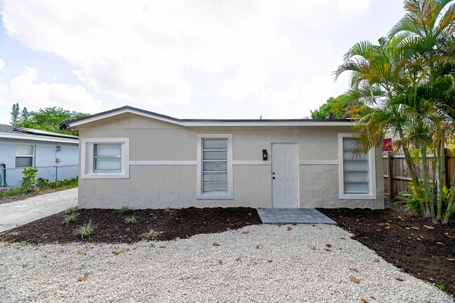 Photo - 1504 NW 4th Ave