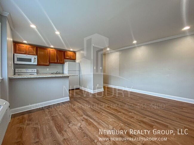 Building Photo - 305 San Juan Dr Unit Apt. 4