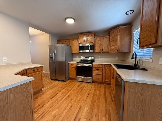 Photo - 2 bedroom, 2 1/2 bath condo in the NORTHEAST side of Colorado Springs