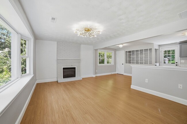 44 Topsfield Cir
