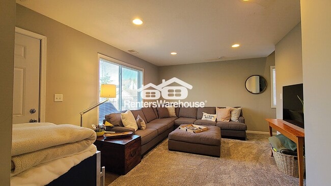 Photo - 319 4th St N