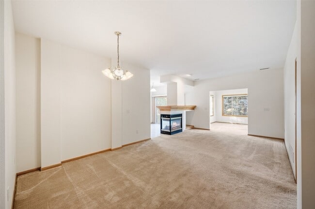 Photo - Village Run Avenue