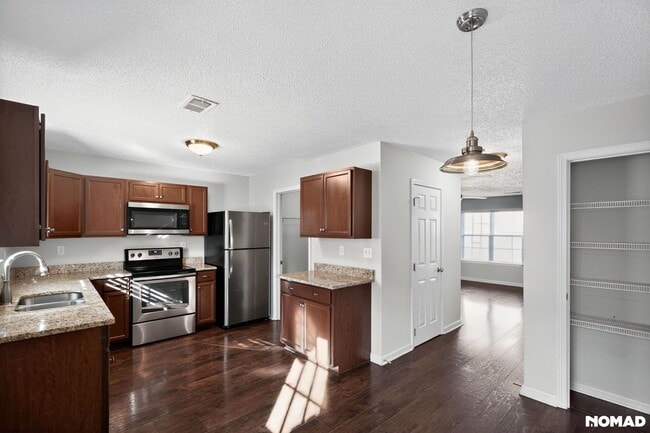 Photo - 38 Princeton Glen Ct