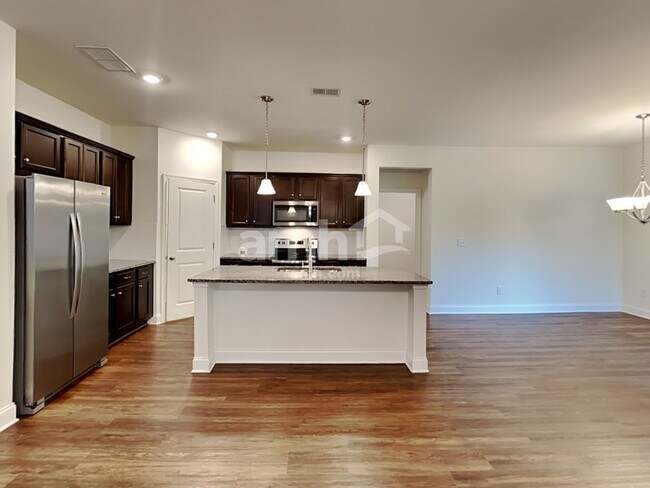 Photo - 209 Rivulet Dr