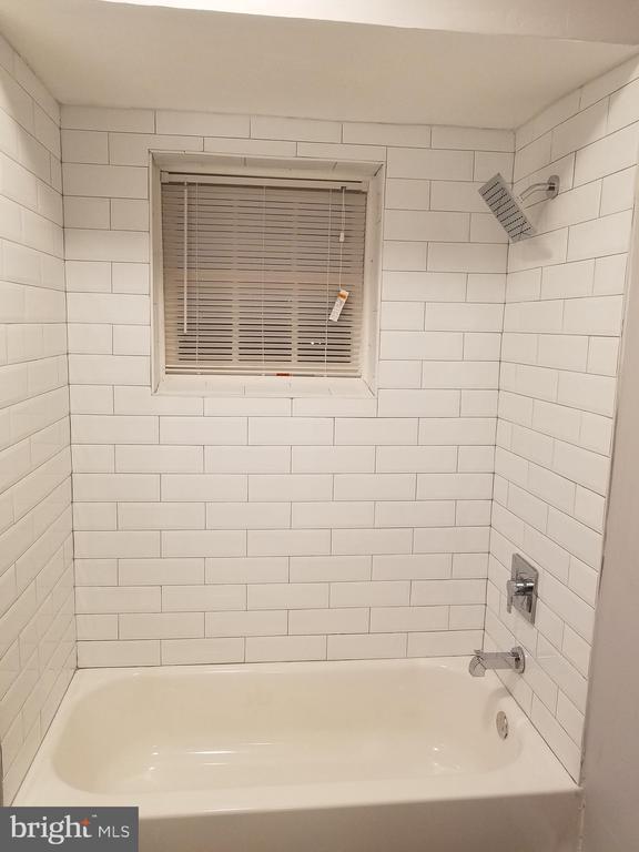 186 Gibbsboro Rd Apartment Unit 2 Clementon, NJ