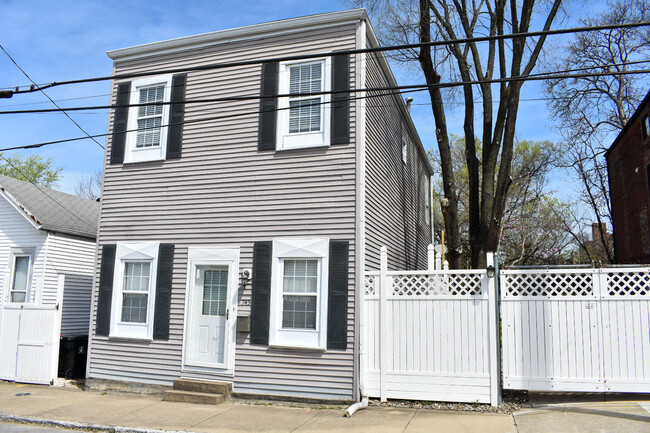 Photo - 745 Vine St Casa