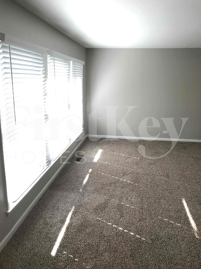 Photo - 17621 Grandview Dr