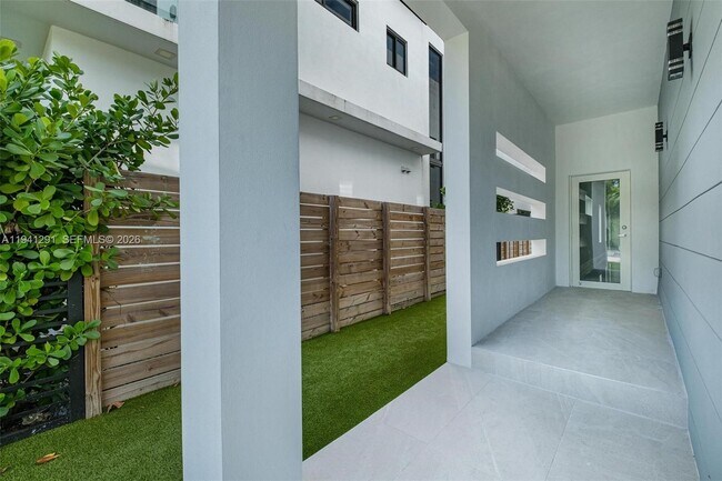 Photo - 3140 Carter St Unit 3140