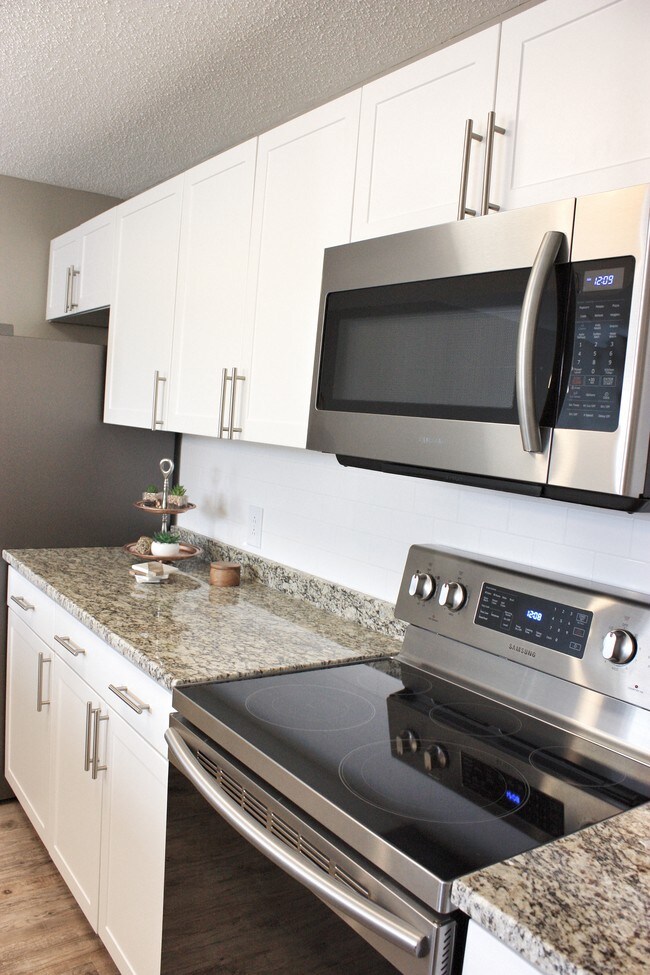 Photo - Wells Fargo Center Apartments