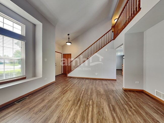 Photo - 905 Mazalin Dr