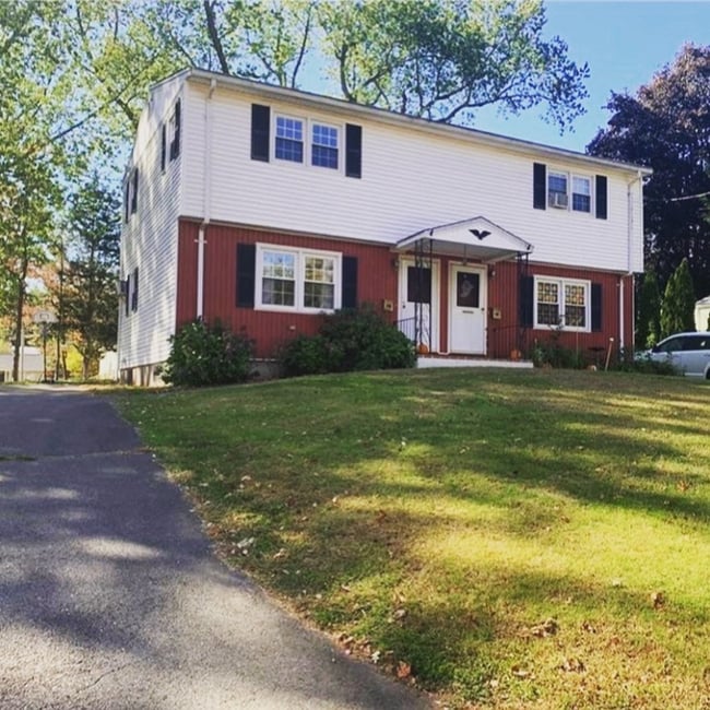 Building Photo - 37 S Grove St