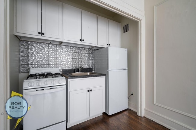 Photo - 4903 N Christiana Ave Unit 2