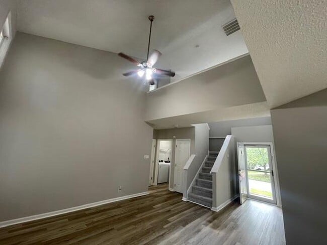 Photo - 210 Silk Hope Dr